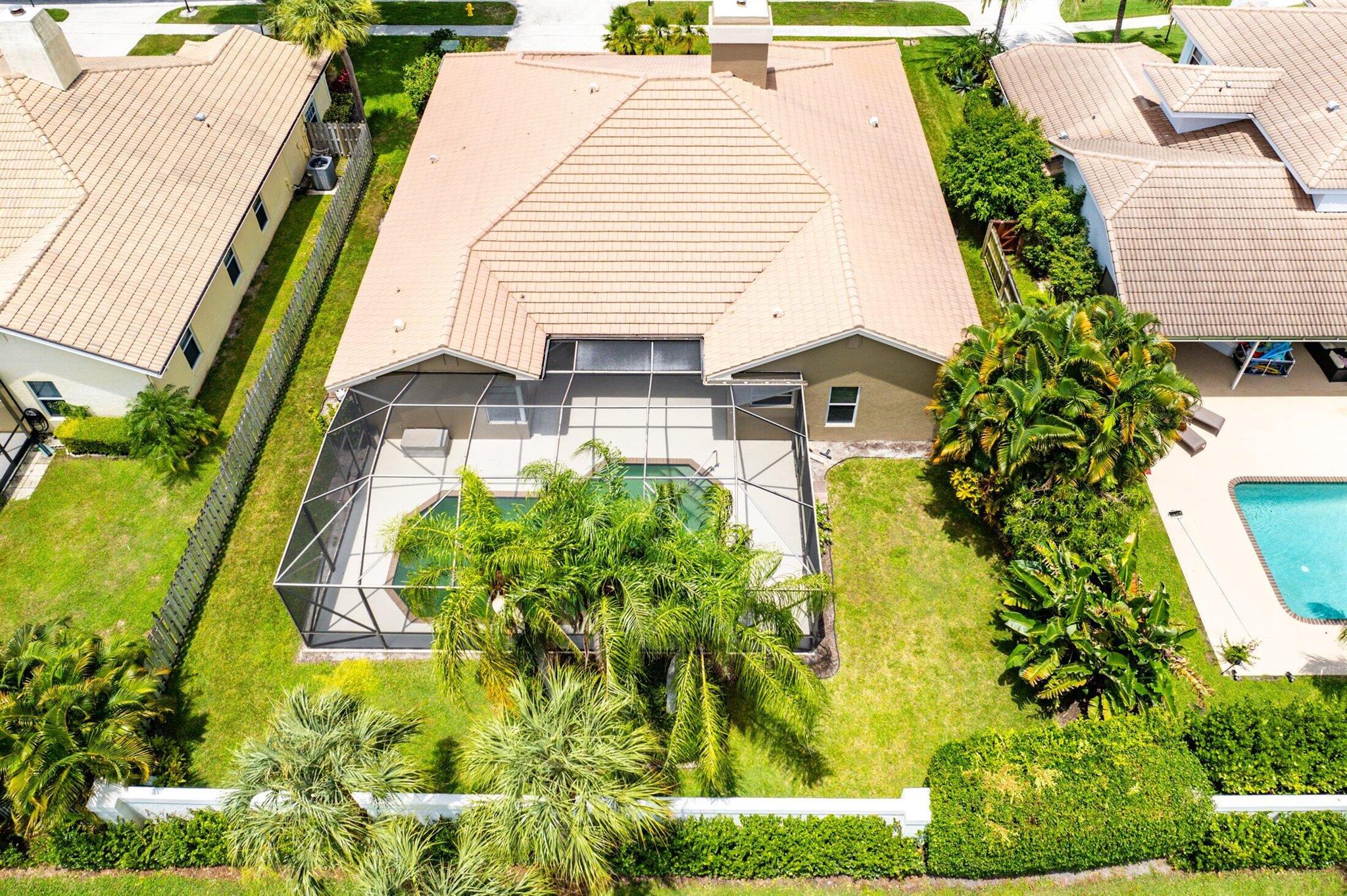 CRYSTAL POINTE 1 - Residential