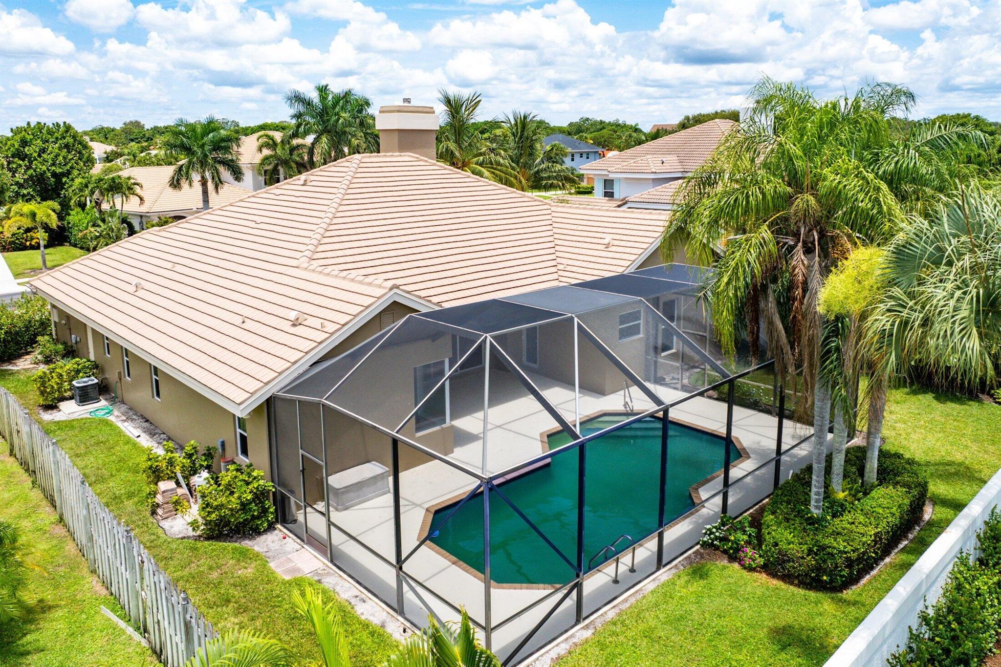 CRYSTAL POINTE 1 - Residential