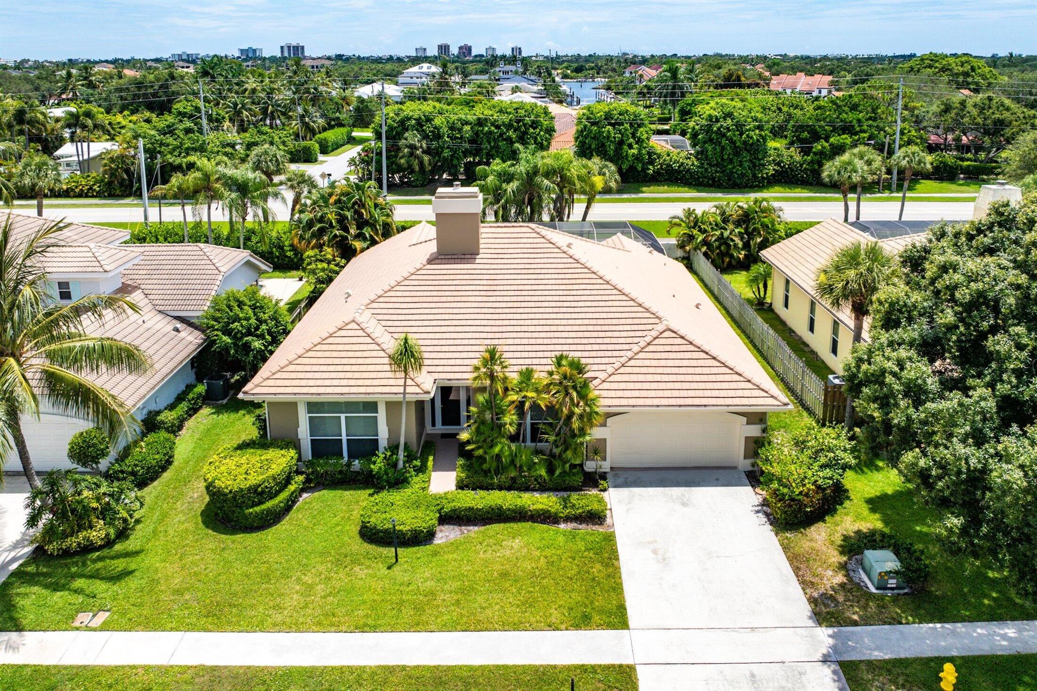 CRYSTAL POINTE 1 - Residential