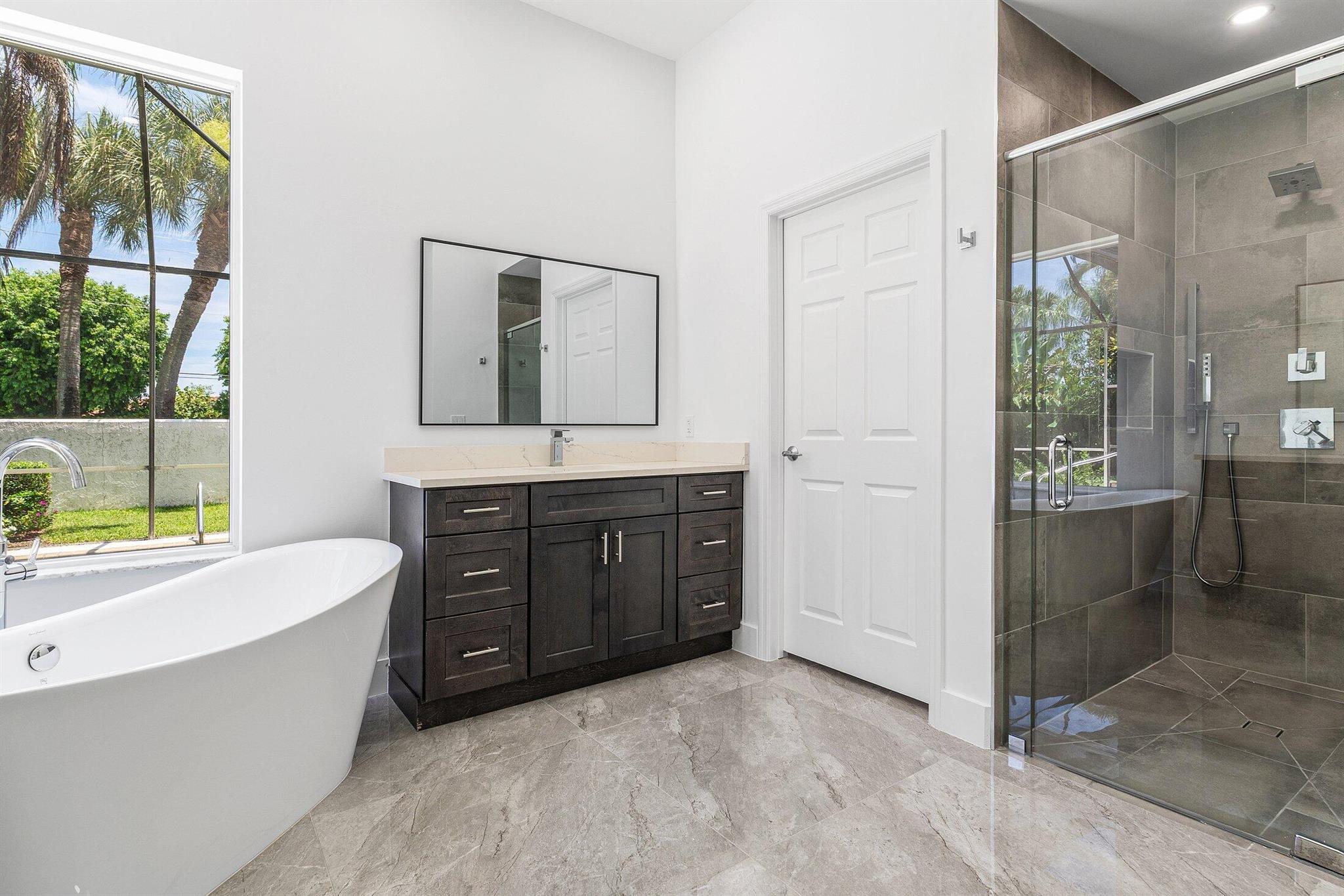 CRYSTAL POINTE 1 - Residential