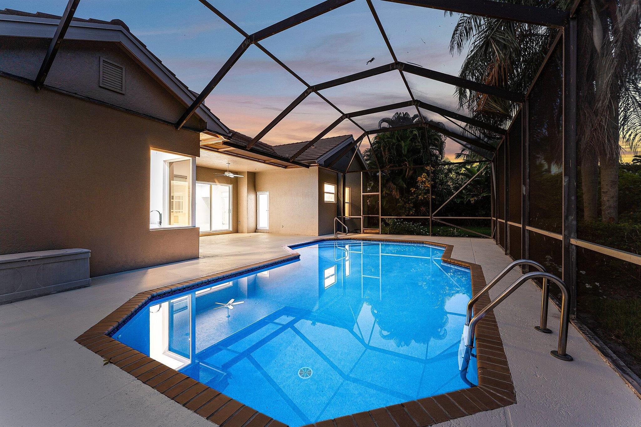 CRYSTAL POINTE 1 - Residential