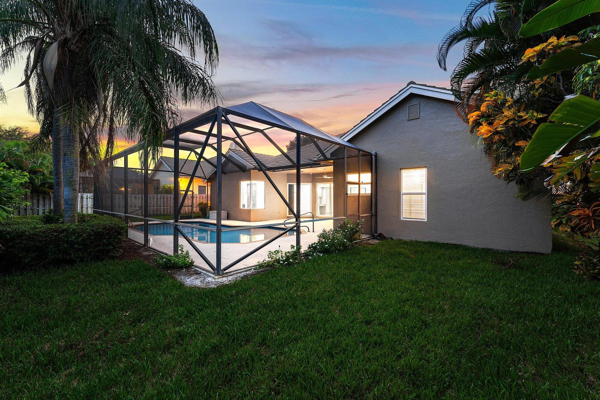 CRYSTAL POINTE 1 - Residential