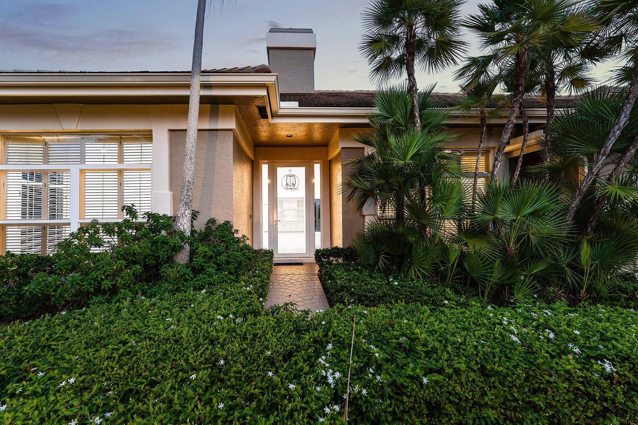 CRYSTAL POINTE 1 - Residential