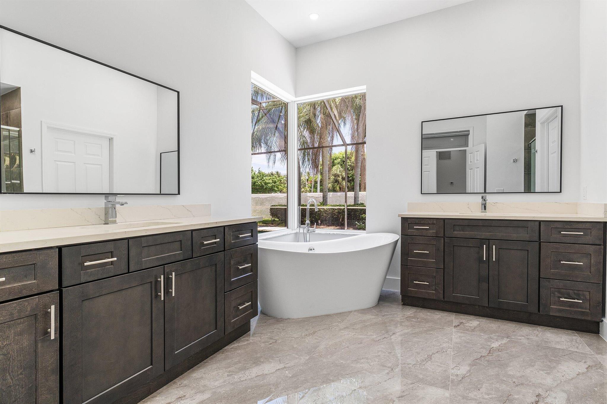 CRYSTAL POINTE 1 - Residential