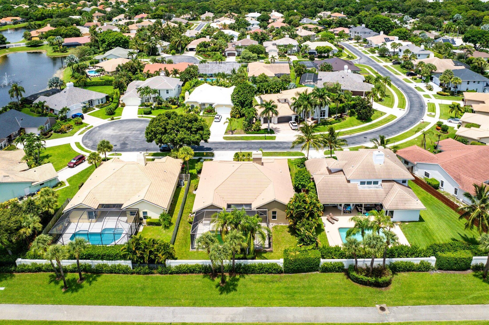 CRYSTAL POINTE 1 - Residential