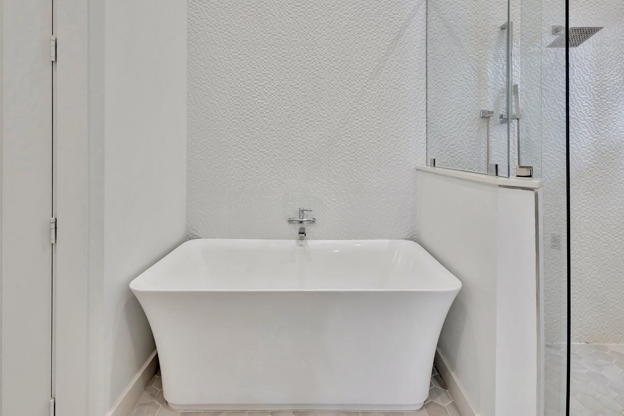 LAKE IDA MNR - Residential