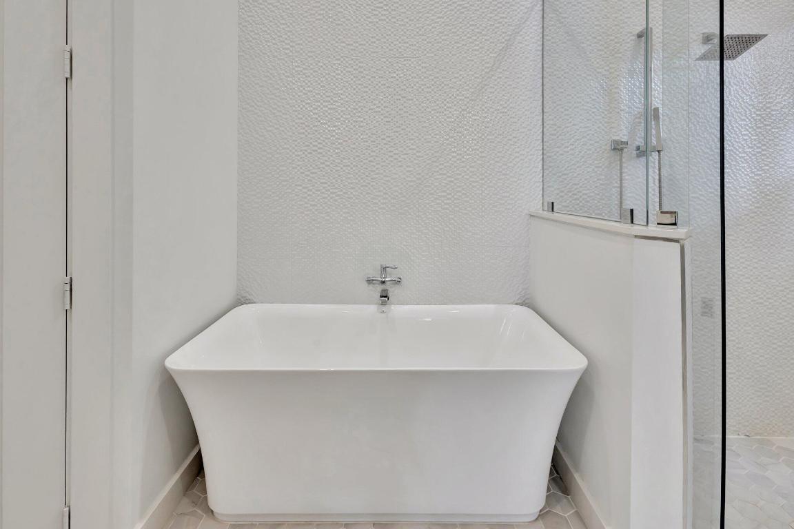 LAKE IDA MNR - Residential