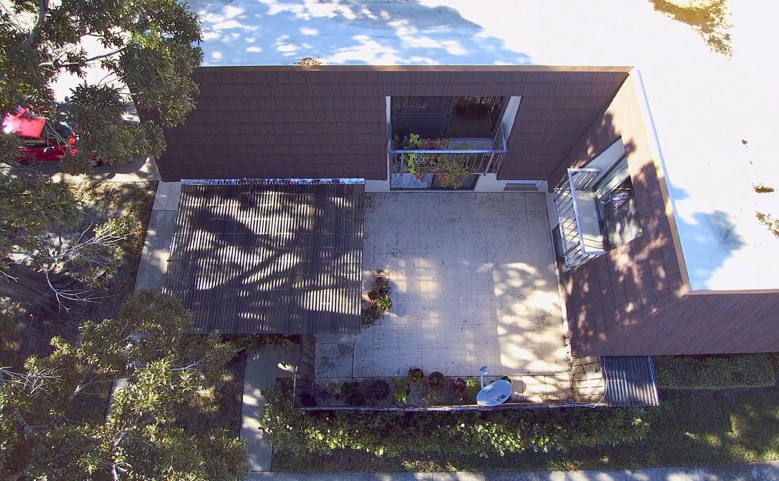 GARDEN LAKES AND GARDEN SQUARE SHOPS - Residential