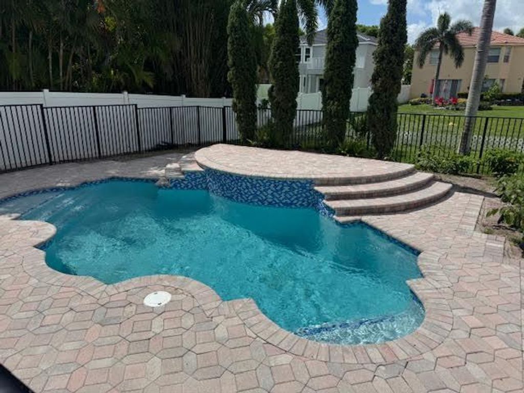 Photo of 9638 Wolcott Place, Wellington, FL 33414 (MLS # B26046379)