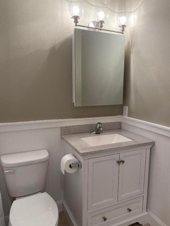 CEDAR POINTE CONDO VILLAGE 4 - Residential Lease