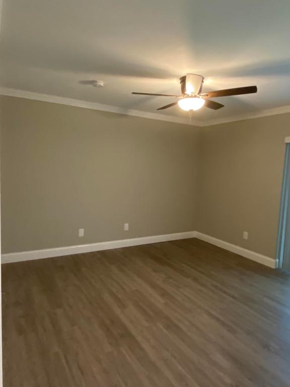 CEDAR POINTE CONDO VILLAGE 4 - Residential Lease