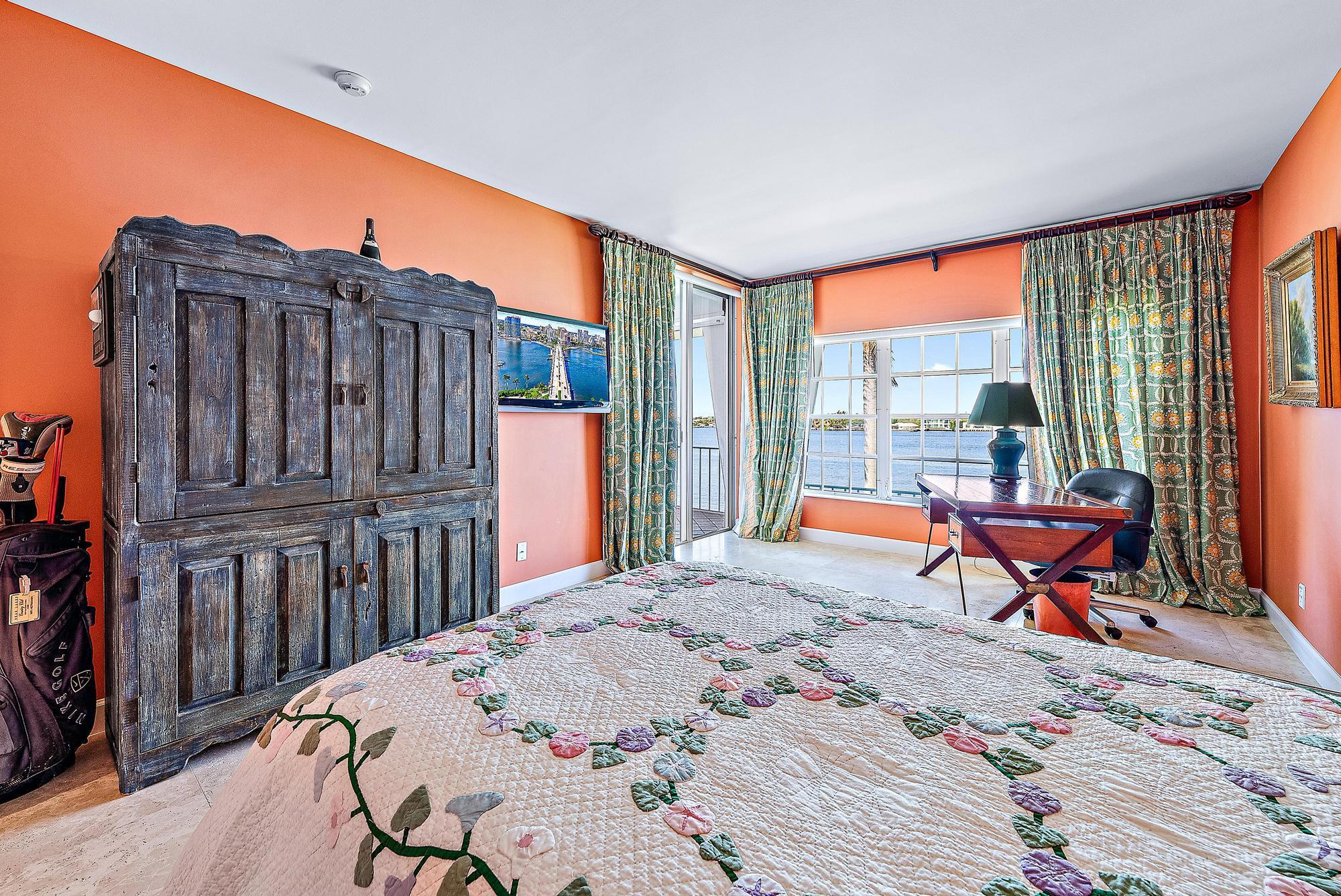 CHATEAU CHEVERNY IBIS ISL - Residential