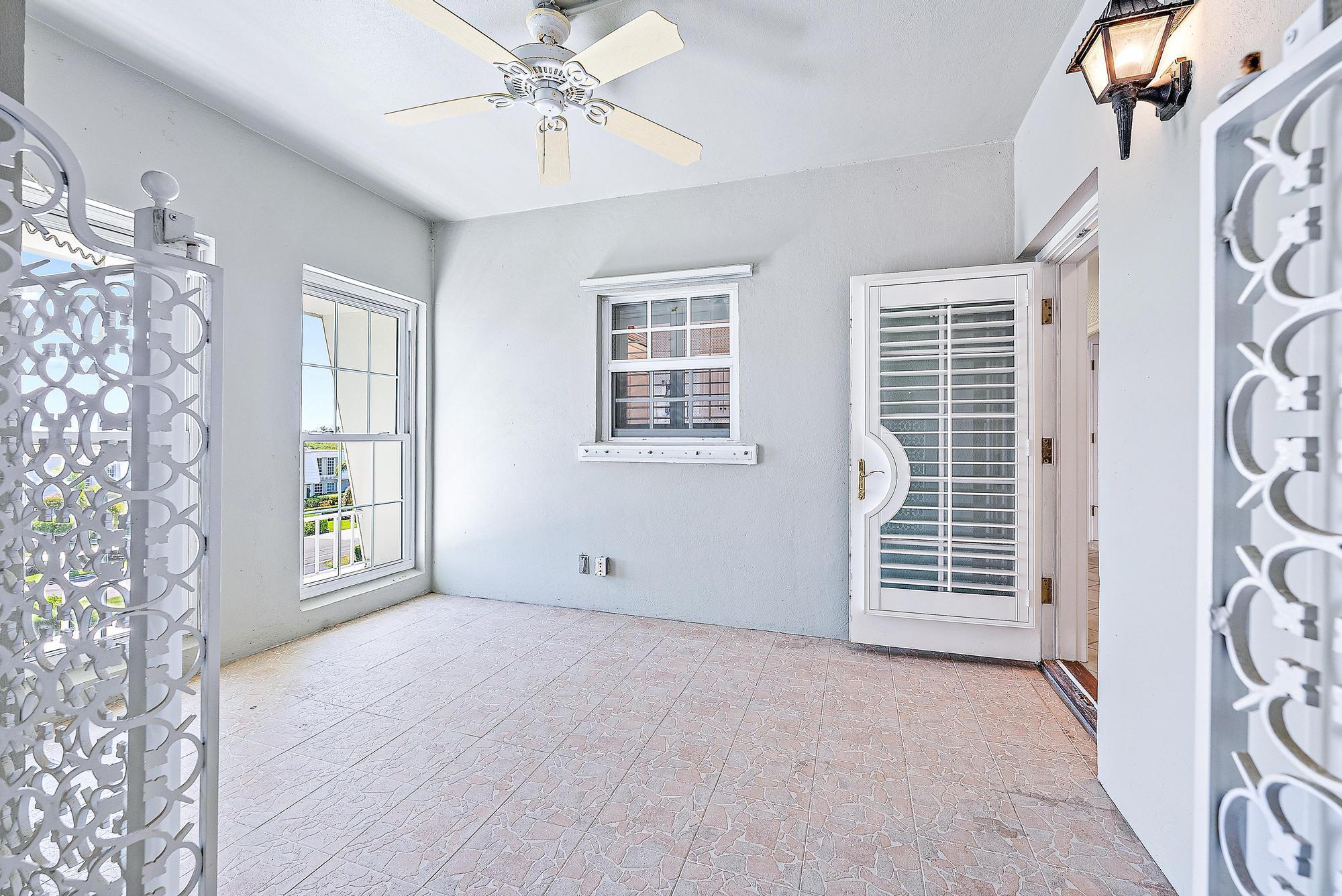 CHATEAU CHEVERNY IBIS ISL - Residential