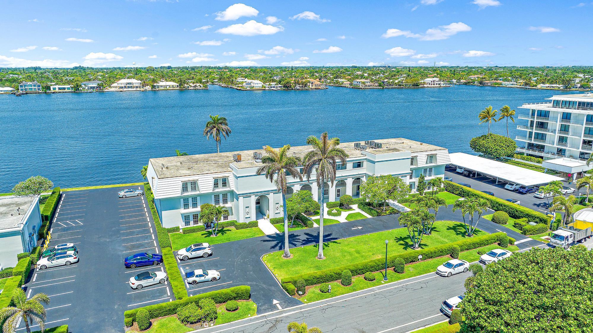 CHATEAU CHEVERNY IBIS ISL - Residential