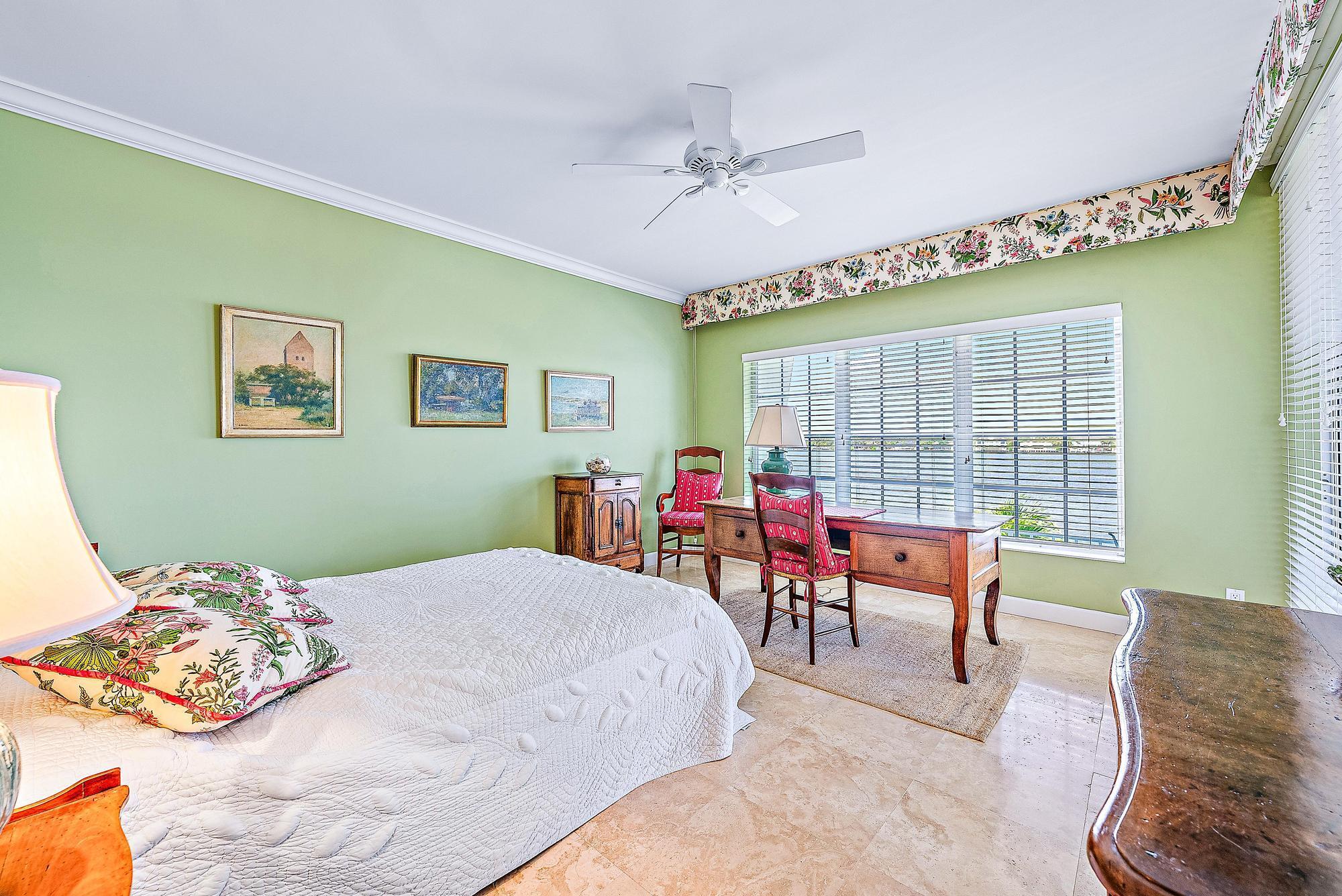 CHATEAU CHEVERNY IBIS ISL - Residential