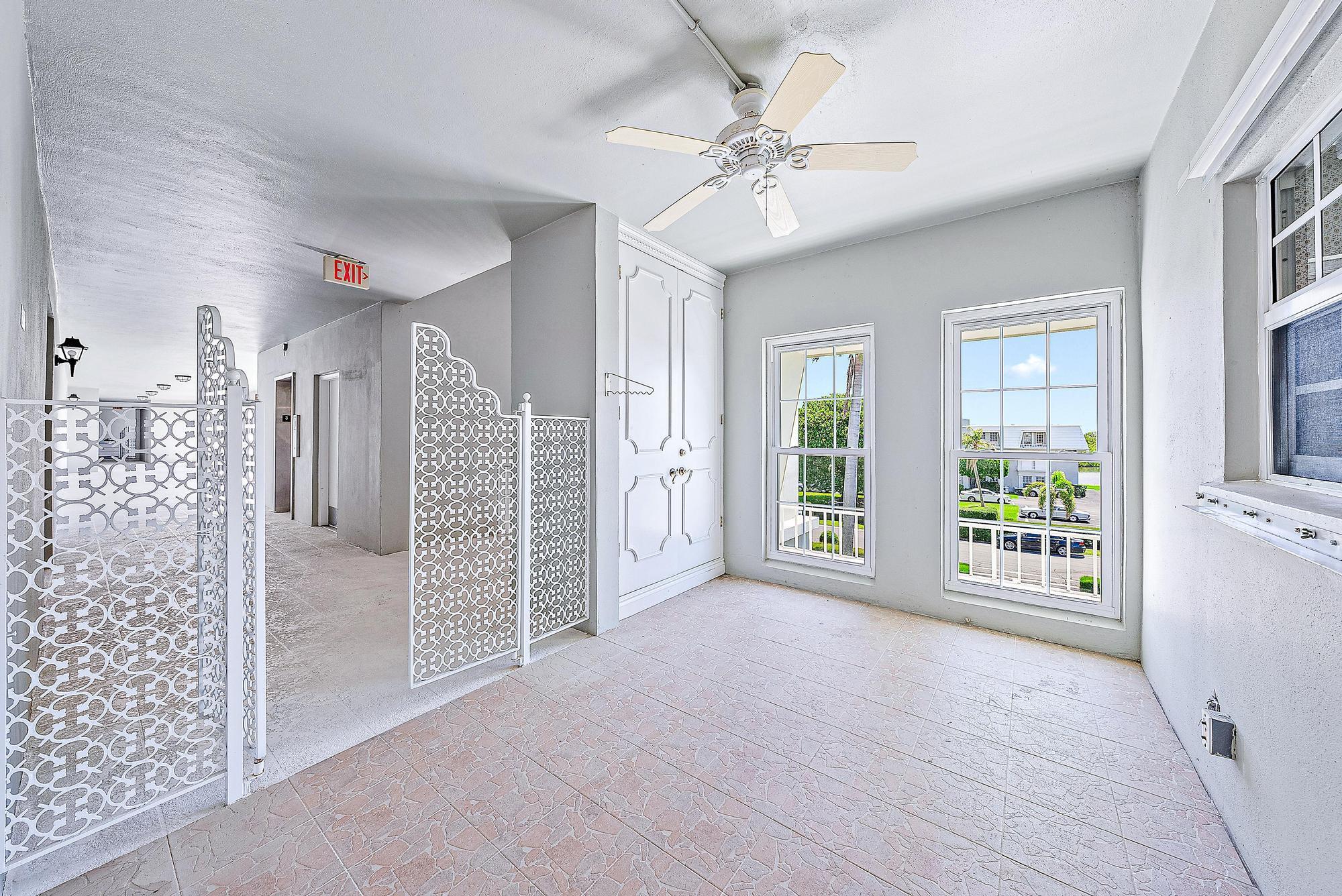 CHATEAU CHEVERNY IBIS ISL - Residential