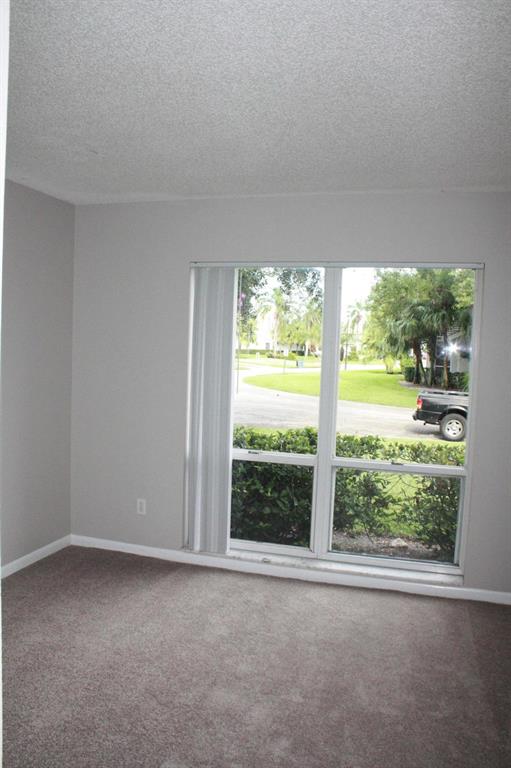 VILLAS @ SUNSET TRACE - Residential