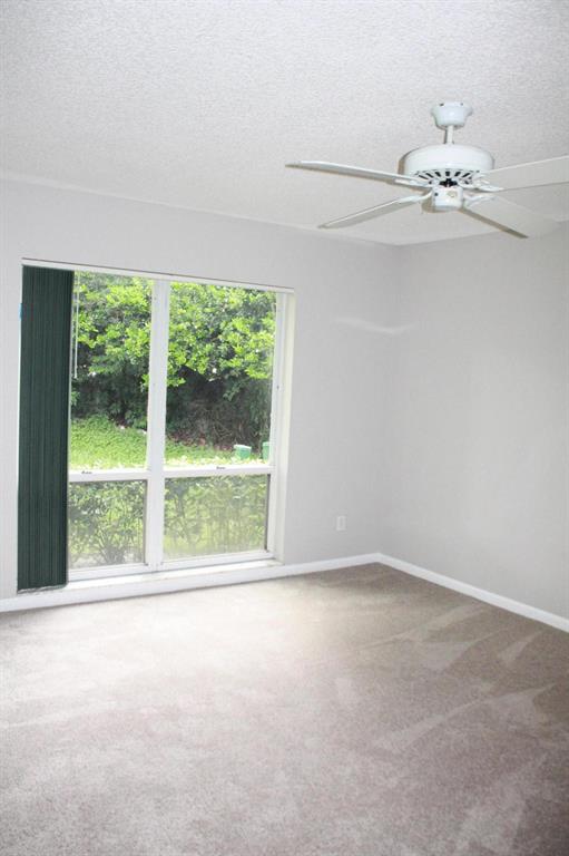 VILLAS @ SUNSET TRACE - Residential