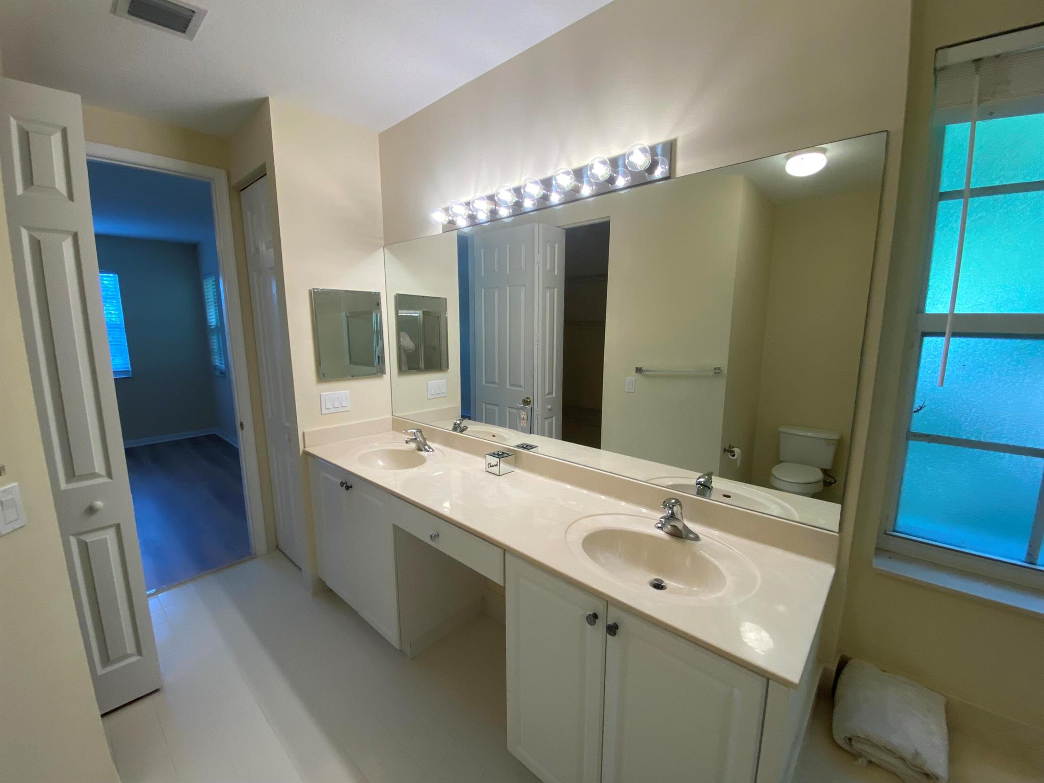 LEGACY - Residential Lease