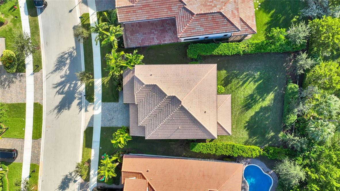 Bruschi Prop 180-105 B - Residential