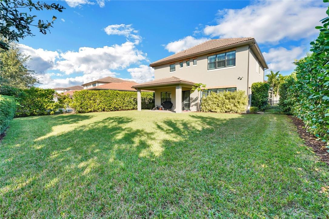 Bruschi Prop 180-105 B - Residential