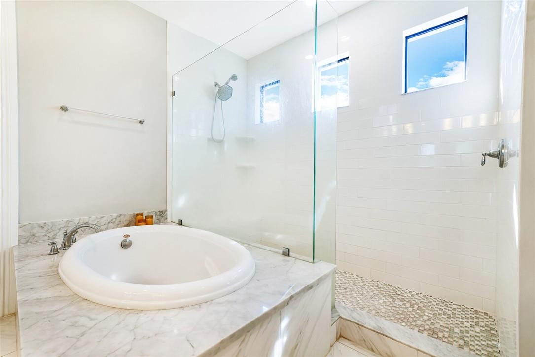 Bruschi Prop 180-105 B - Residential