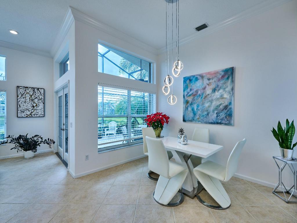 VALENCIA FALLS - Residential