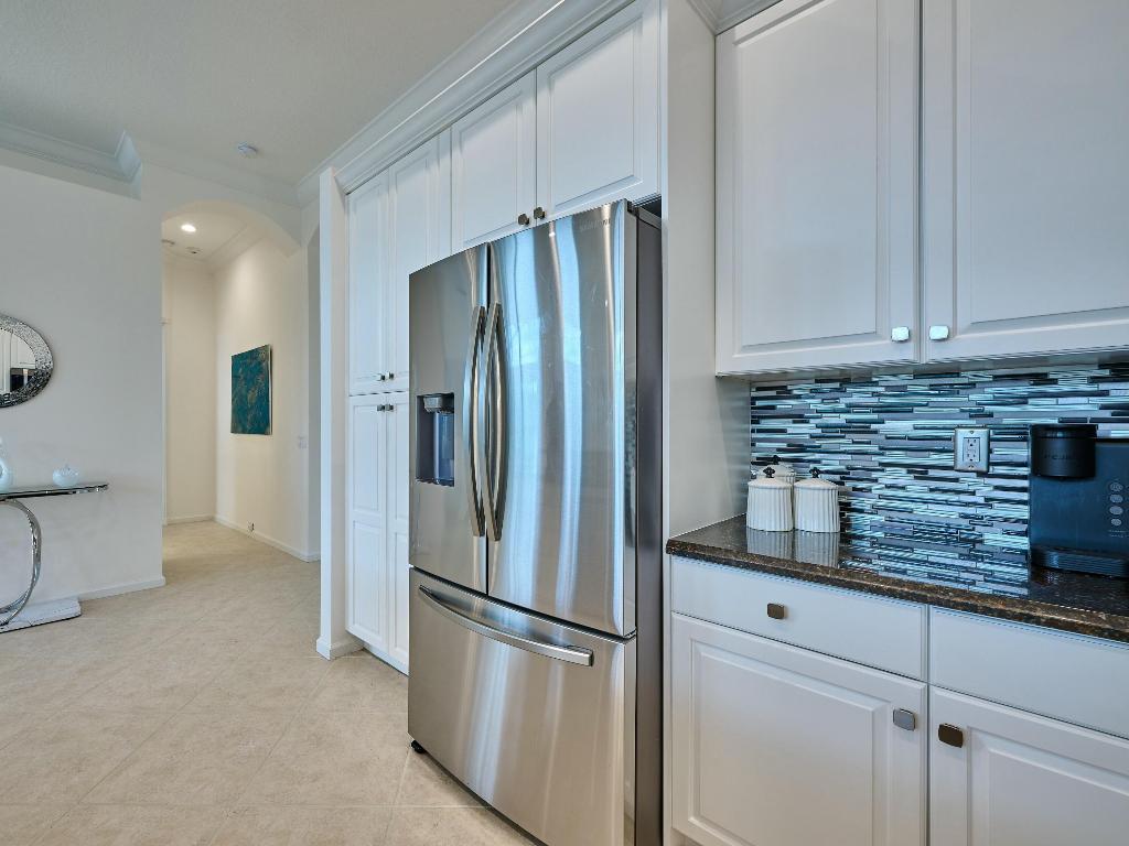 VALENCIA FALLS - Residential