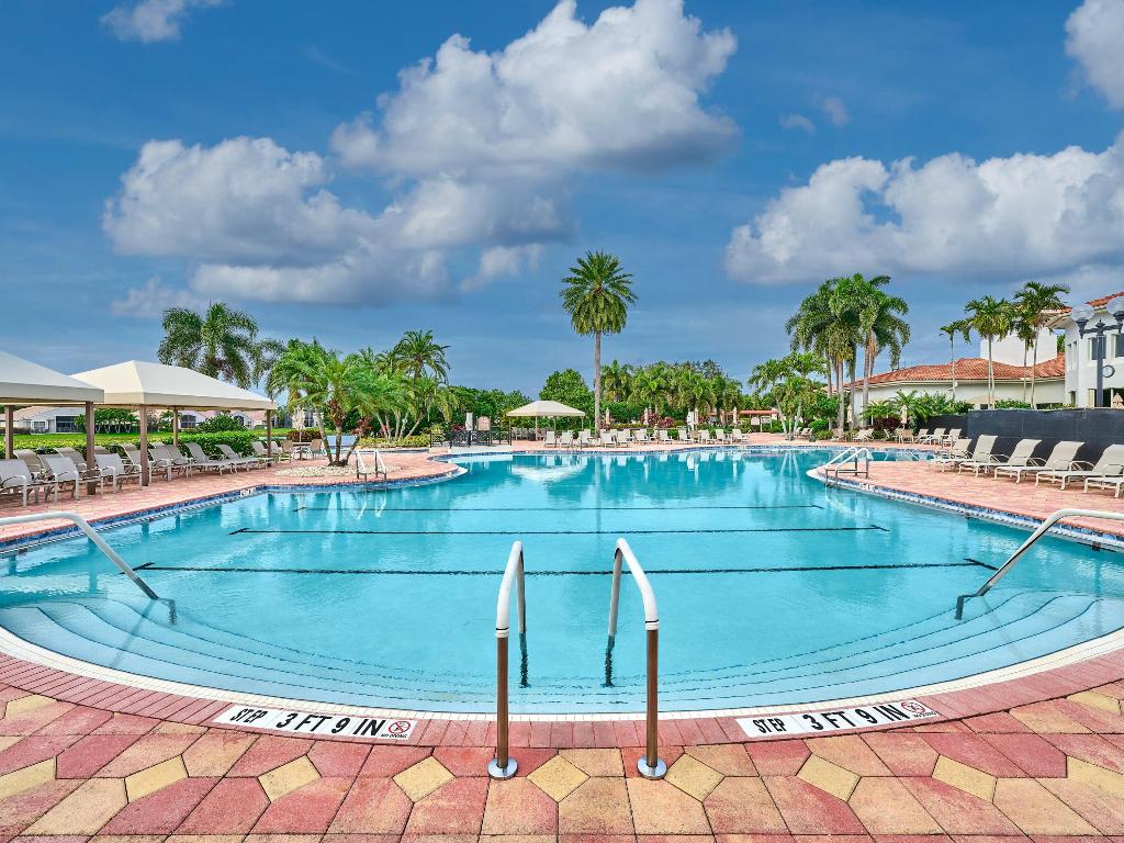 VALENCIA FALLS - Residential