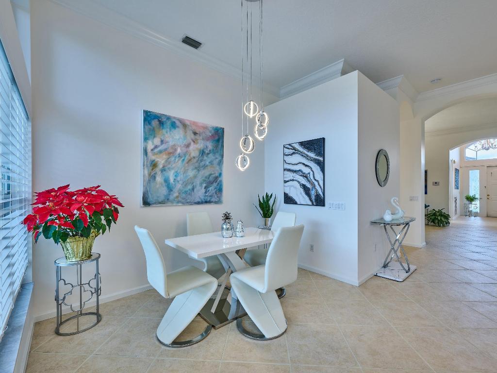 VALENCIA FALLS - Residential