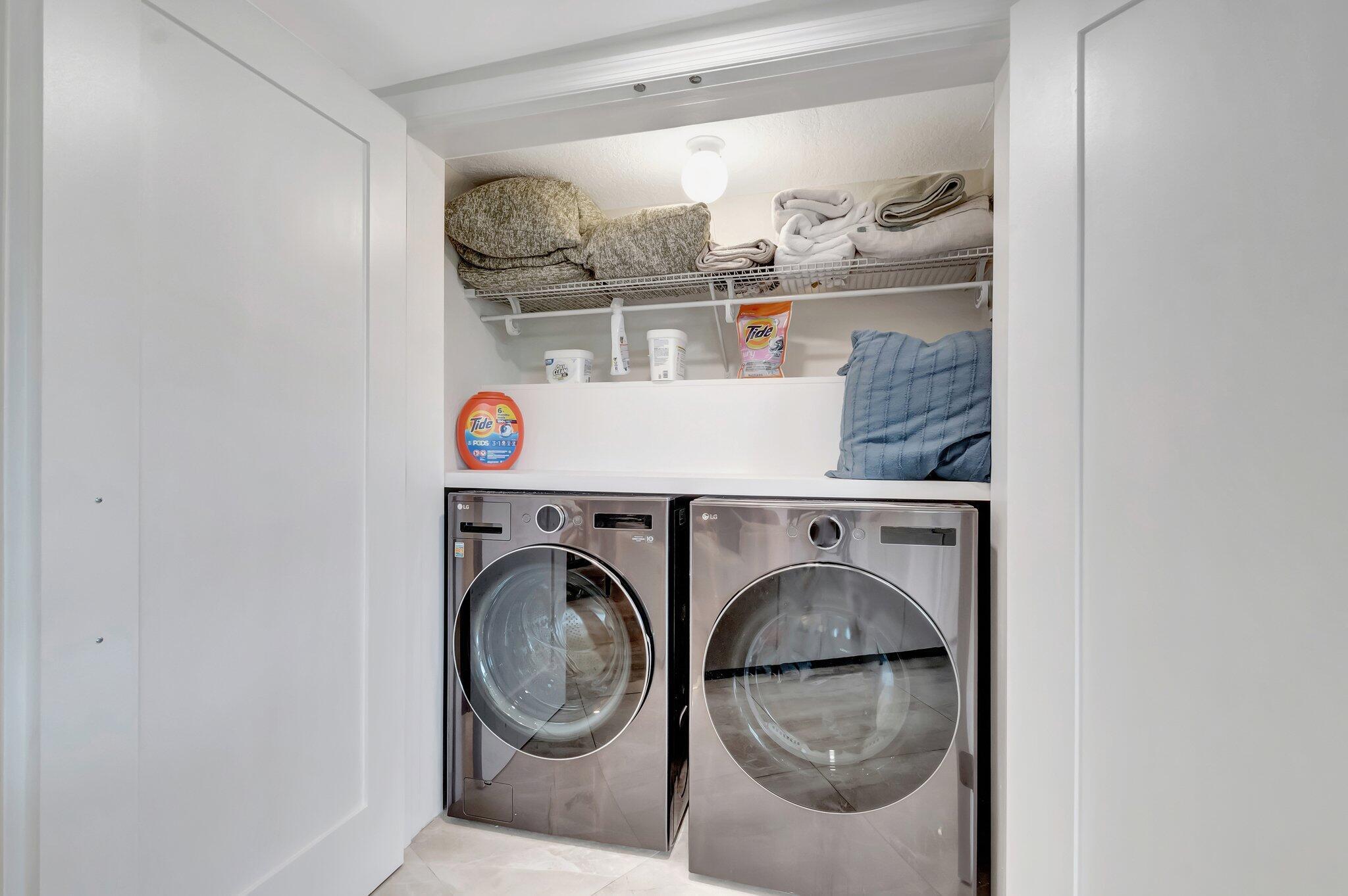 FOUNTAINS SOUTH CONDO 3B - Residential