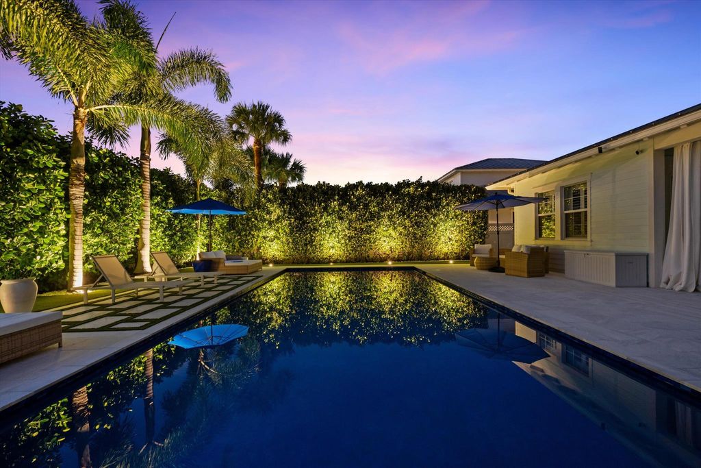 Photo of 3314 Geiger St, Jupiter, FL 33458 (MLS # R11039609)