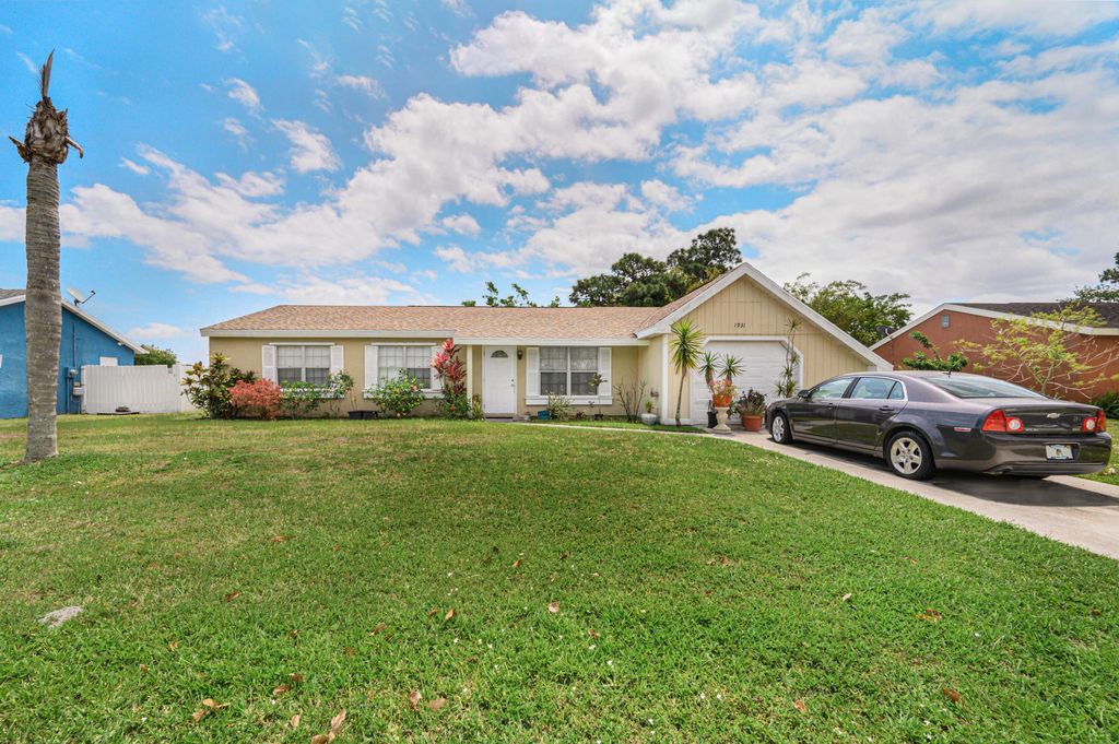Photo of 1931 SE Milbrook Terrace, Port Saint Lucie, FL 34952 (MLS # R10794621)