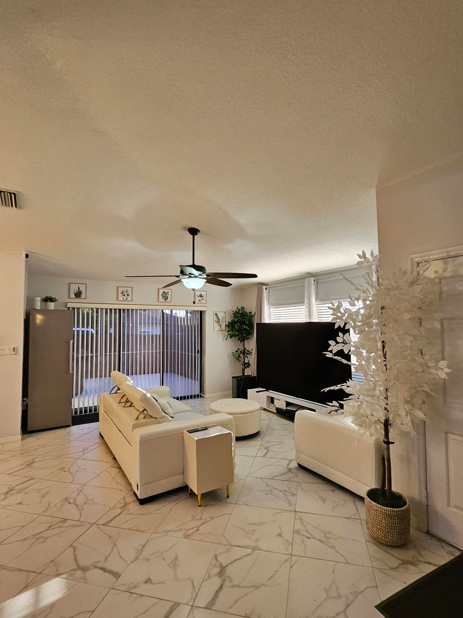 1631 LAUREL LEAF Lane A, Fort Pierce, FL, 34950/$215,000 2 1631 LAUREL LEAF Lane A