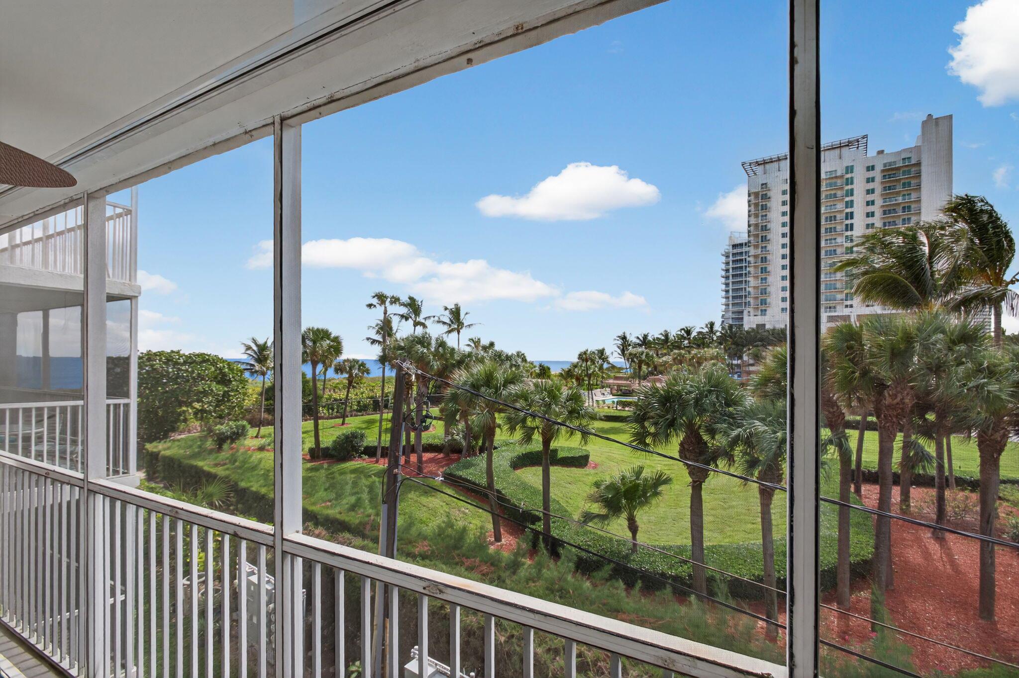 VILLAS ON THE OCEAN - Residential