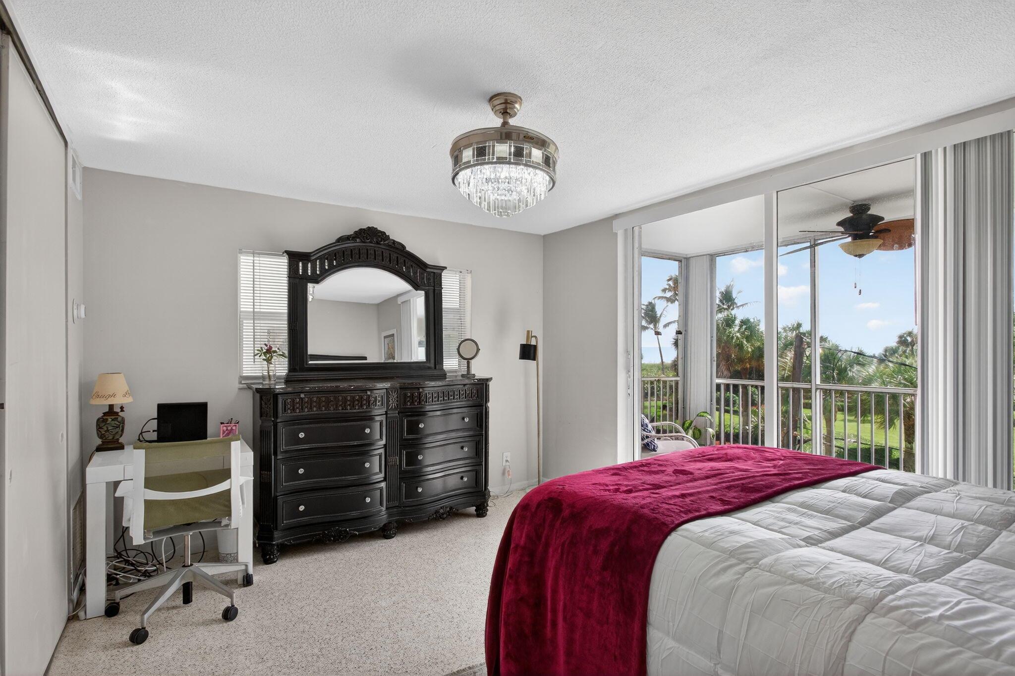 VILLAS ON THE OCEAN - Residential