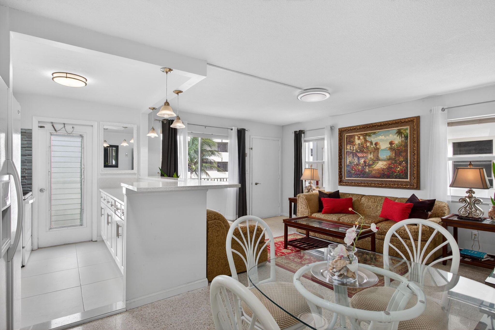 VILLAS ON THE OCEAN - Residential