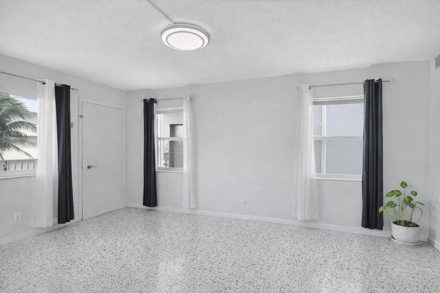 3600 N Ocean Drive 322