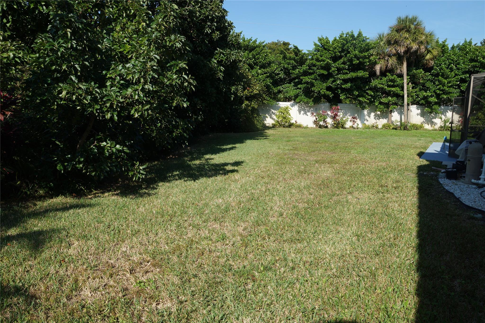 JACARANDA LAKES - Residential