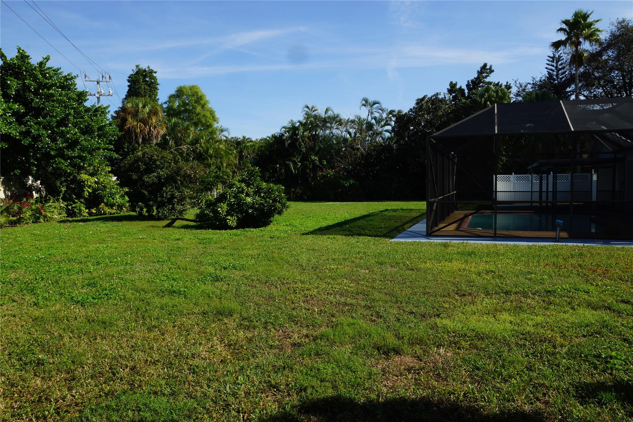 JACARANDA LAKES - Residential