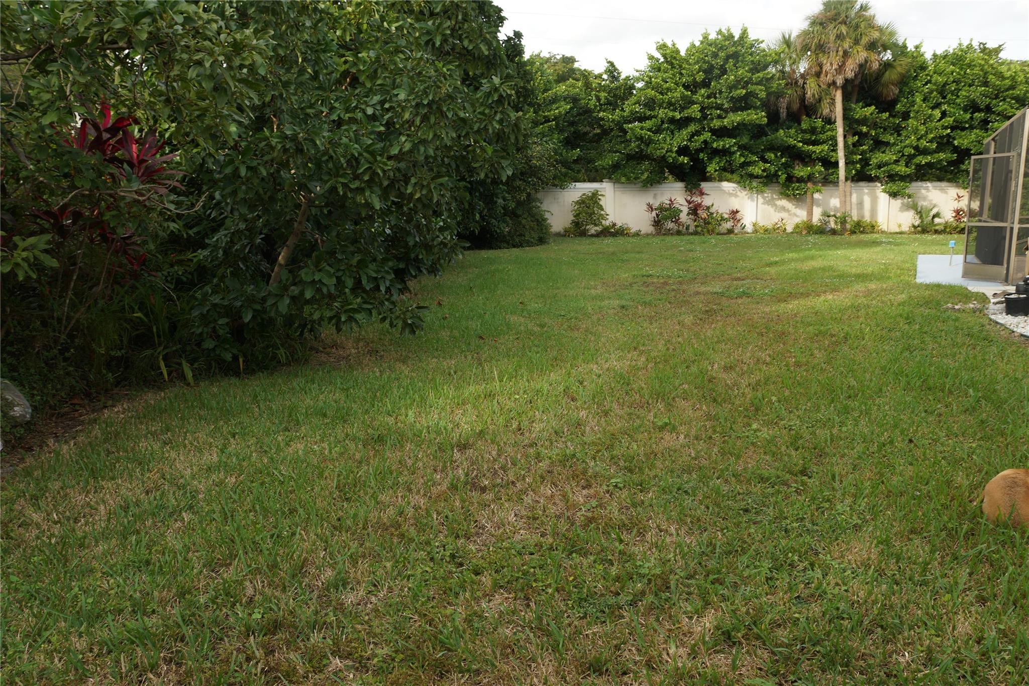 JACARANDA LAKES - Residential