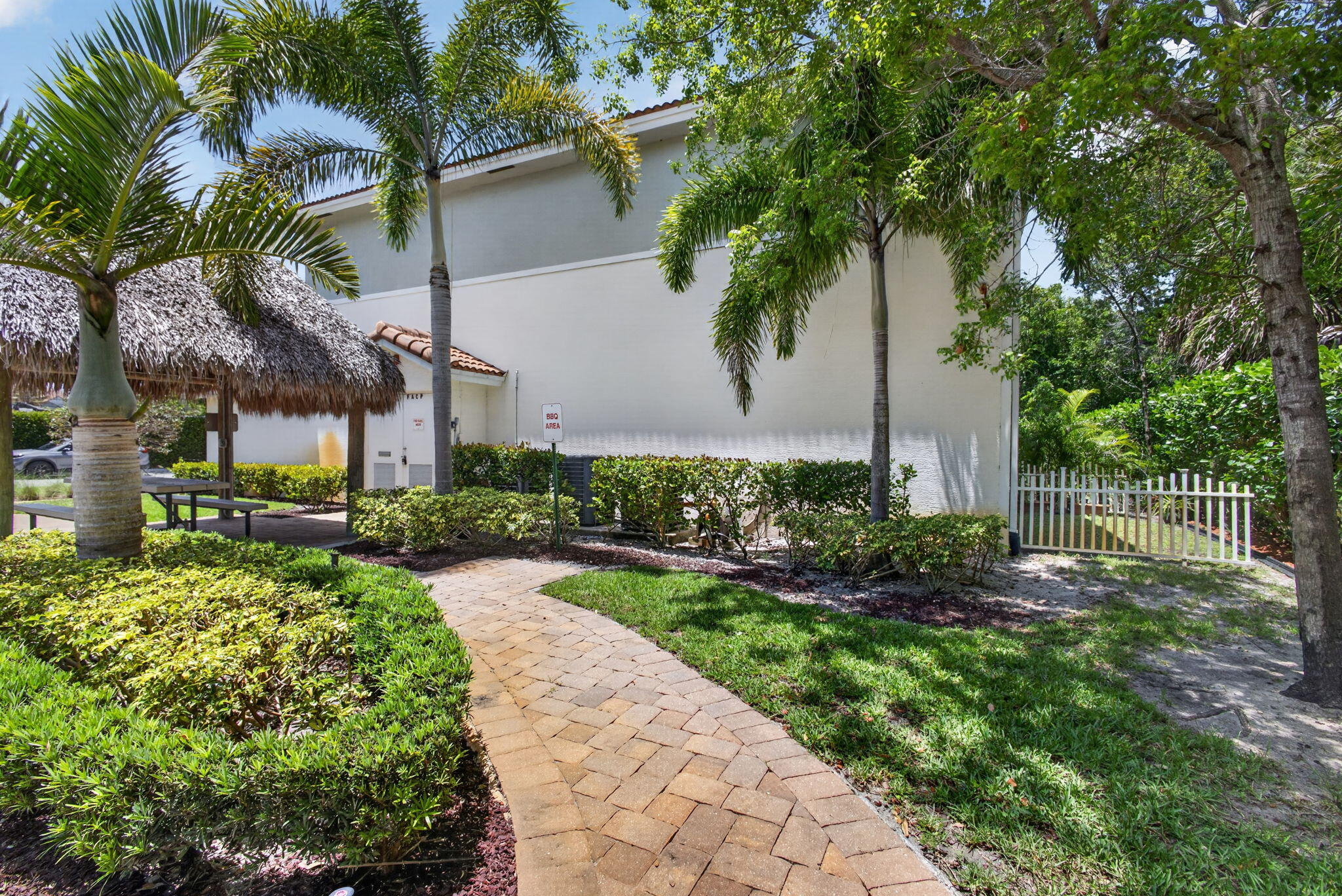 MAGNOLIA PLACE - Residential