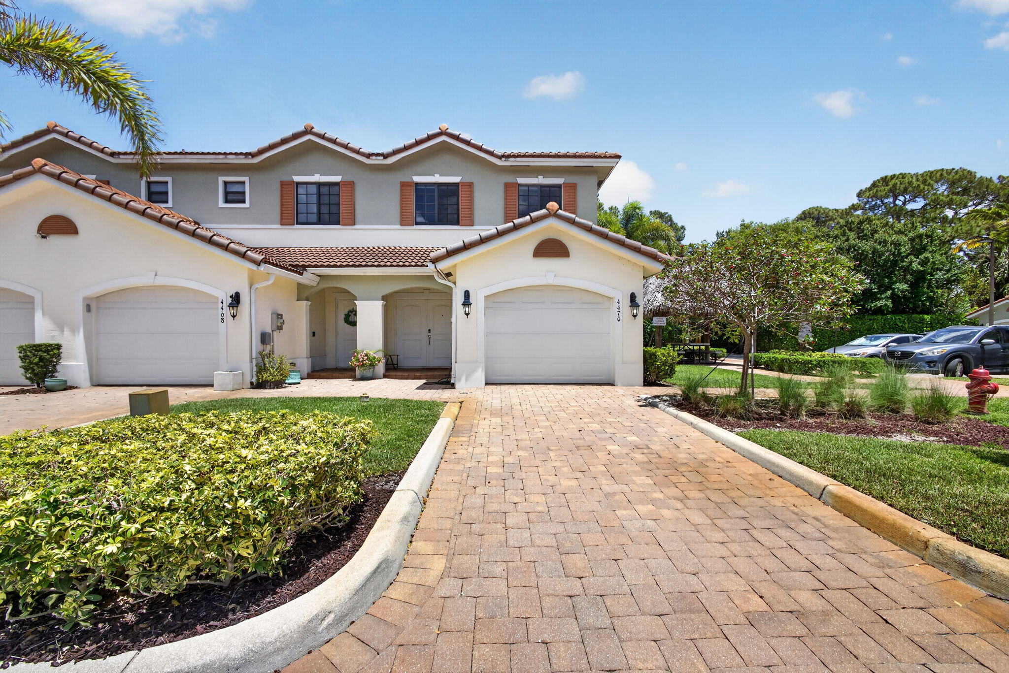 MAGNOLIA PLACE - Residential