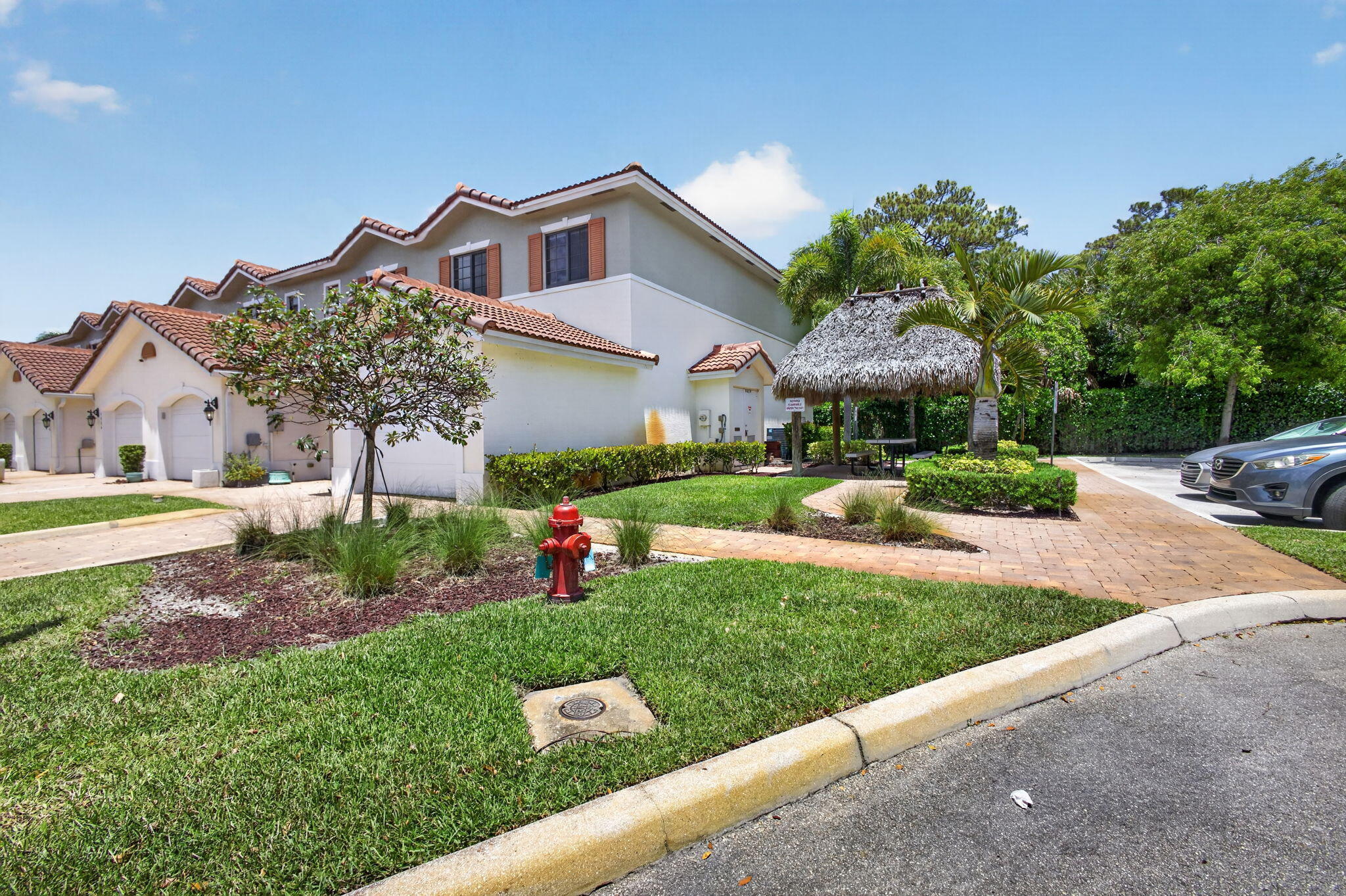 MAGNOLIA PLACE - Residential