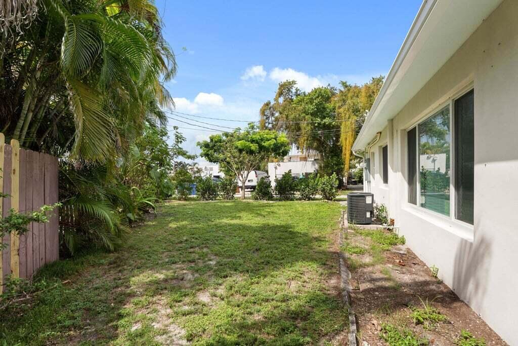 LANTANA POINT - Residential Lease