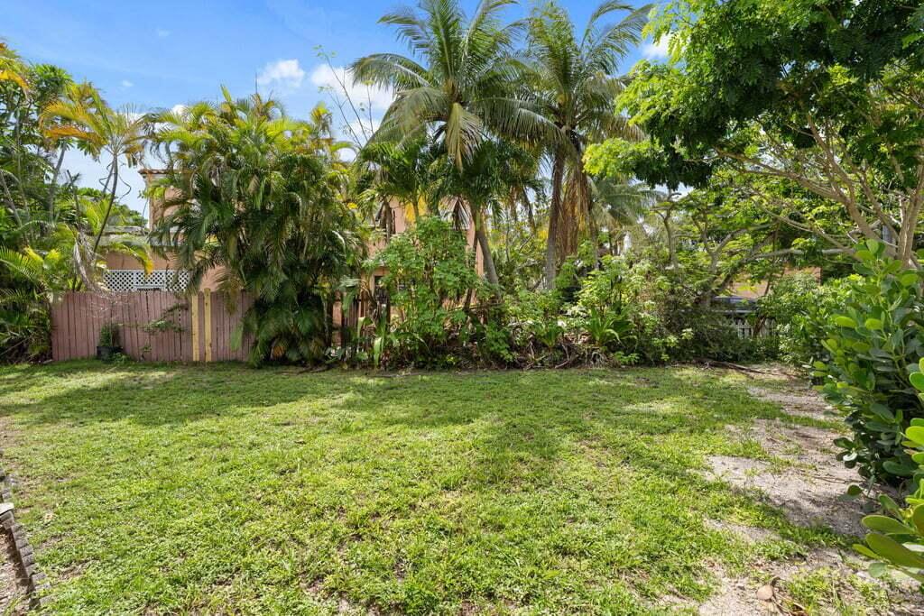 LANTANA POINT - Residential Lease