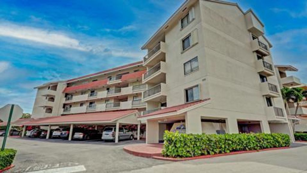 Photo of 300 Golfview Road #402, North Palm Beach, FL 33408 (MLS # R10788781)