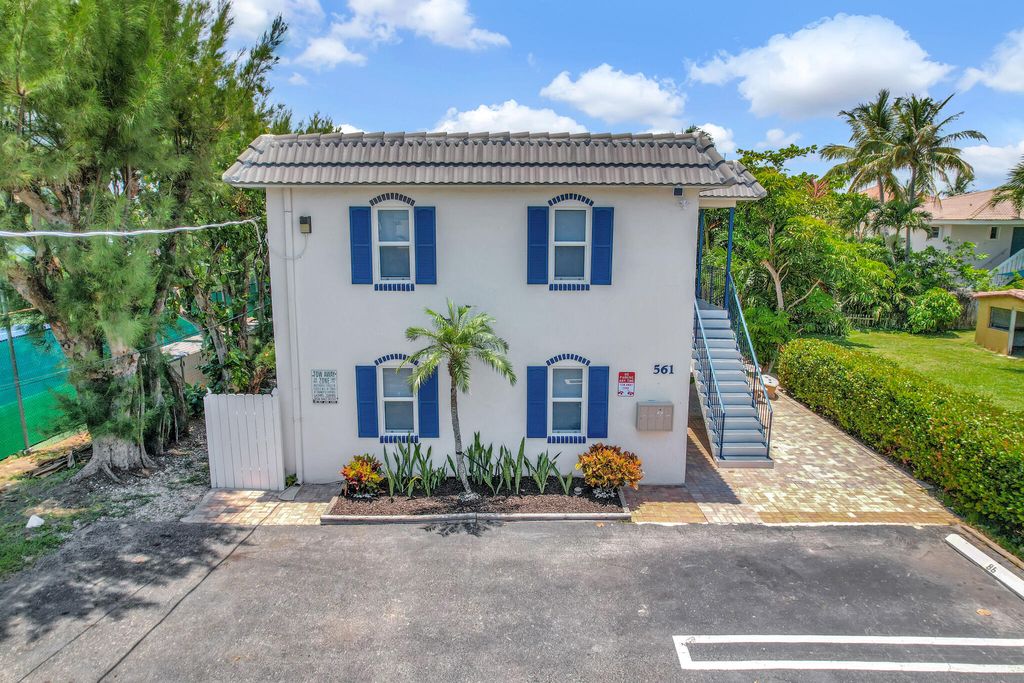 Photo of 561 N Ocean Drive #1, Deerfield Beach, FL 33441 (MLS # R11001761)