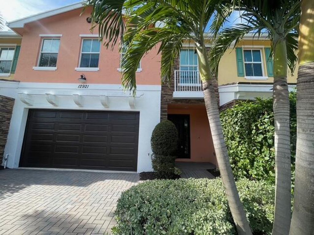 Photo of 12921 Trevi Isle Drive, Palm Beach Gardens, FL 33418 (MLS # R11018481)