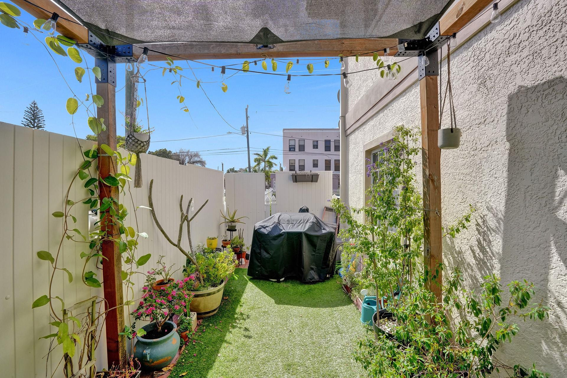 Centerville Condo - Residential Lease